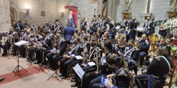 Brillante concierto «Sones Nazarenos» en la parroquia de Peñaranda con la agrupación musical La Estrella, de Carbajosa