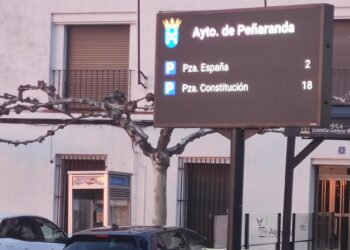 Peñaranda estrena el parking inteligente