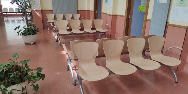 El centro de salud de Peñaranda estrena mobiliario