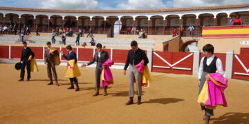 Primeras conversaciones para el retorno a La Florida del certamen taurino «Ciudad de Peñaranda»