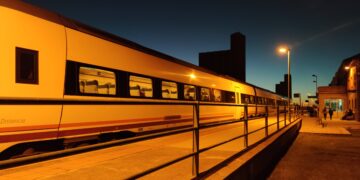 Renfe recupera los servicios ferroviarios de Media Distancia entre Salamanca y Madrid