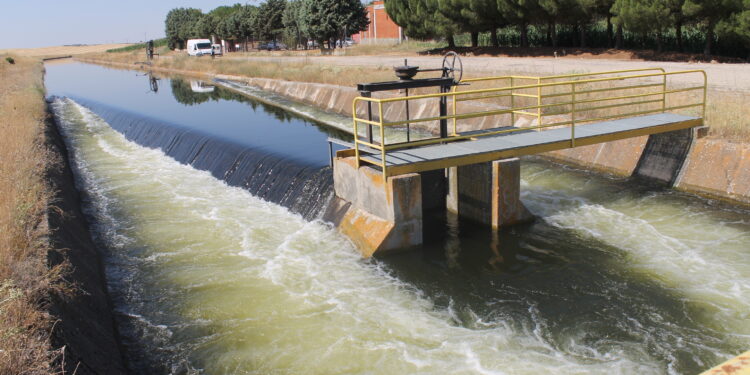 Los regantes de Villoria y Babilafuente convocan sus asambleas