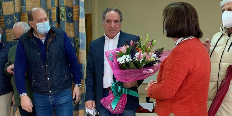 Santiago de la Puebla despide a su practicante, Braulio Mateos