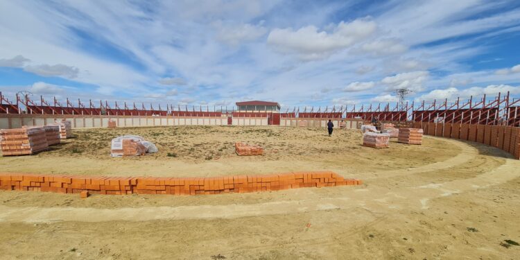 Avanzan las obras en la nueva plaza de toros de Cantalpino