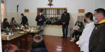 Cantalapiedra recibe con los brazos abiertos a 26 mujeres y niños ucranianos que llegan huyendo de la guerra