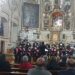 La coral salmantina ofrece un brillante concierto en la iglesia de Babilafuente como prólogo a la Semana Santa