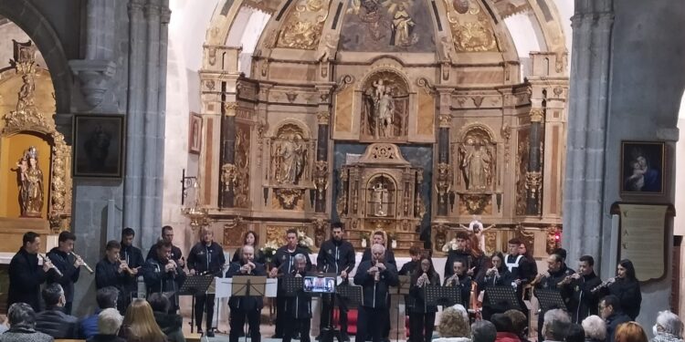 Brillante concierto en Mancera de Abajo a cargo de la Escuela de Dulzaina y Percusión de Macotera