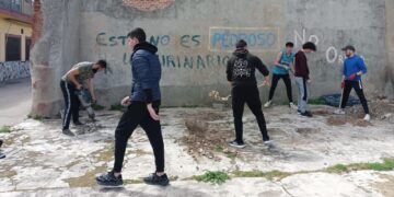 Iniciativa de los jóvenes para dotar a Pedroso de la Armuña de nuevas zonas para el disfrute social y deportivo