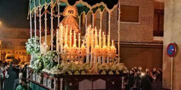 El sueño verde Esperanza vive su primera y emocionante «Madrugá» en la Semana Santa de Peñaranda
