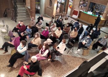 Rosa Calvo presenta en el Centro de Desarrollo, de Peñaranda su libro «Alharaz» sobre la historia de la villa alaraceña