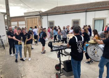 Paradinas de San Juan y Palaciosrubios celebran por todo lo alto las fiestas de sus quintos en un intenso fin de semana