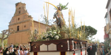Brillante inicio de la Semana Santa en Peñaranda con la procesión de la Borriquilla y «Jesús Amigo de los Niños»