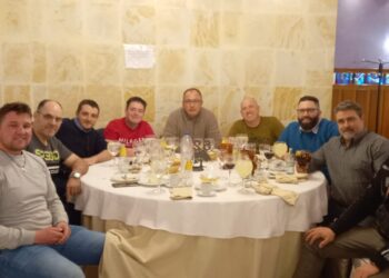 (ECOS) La cuadrilla del matadero de Villar de Gallimazo celebra una comida de confraternidad