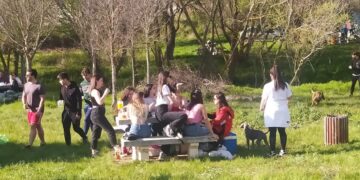 Macotera comparte en Las Cárcavas un Lunes de Aguas animado por la Escuela de Dulzaina y Percusión Tradicional