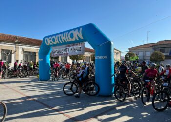 Gran ambiente en el regreso de la IX edición de la Quedada BTT a Alaraz con nuevo éxito de participantes