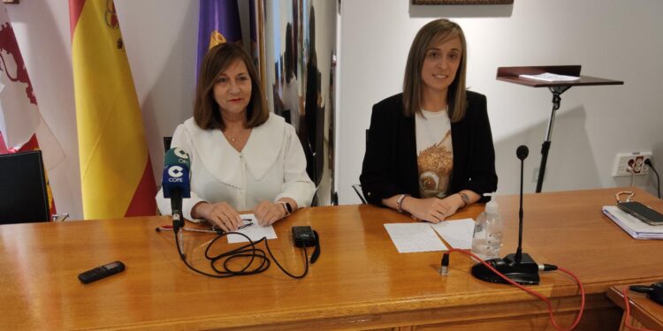 Tres técnicos tendrán su primera experiencia profesional durante un año en el Ayuntamiento de Peñaranda