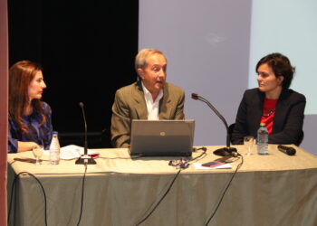 Peñaranda descubre a Miguel Delibes de la mano de su hijo, Germán, en un encuentro con alumnos de Secundaria
