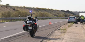 Un peñarandino sale ileso de un aparatoso accidente por alcance en la autovía A-50 en Gimialcón
