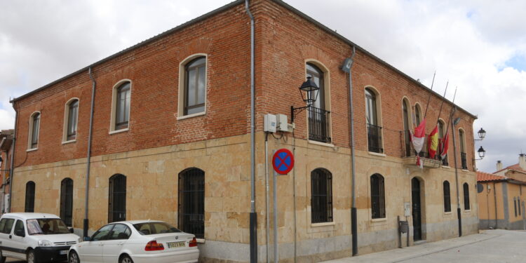 Espectacular saneamiento económico en Cantalpino: de una deuda de medio millón de euros a 200.000 euros en la cuenta