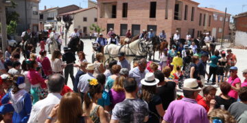 Villoria recupera su Feria Rociera con dos intensas jornadas de bailes, paseo de caballos y un espectáculo ecuestre-flamenco