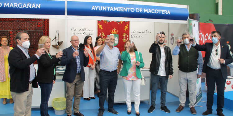Masivo respaldo del público en las Ferias Agroalimentaria y Macoinnova celebradas en el pabellón de Macotera