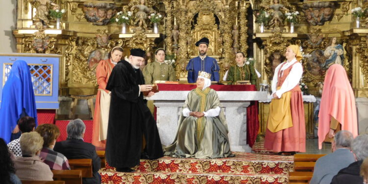 Rágama acoge en su iglesia parroquial del Salvador la representación de «Buscando a Nebrija»