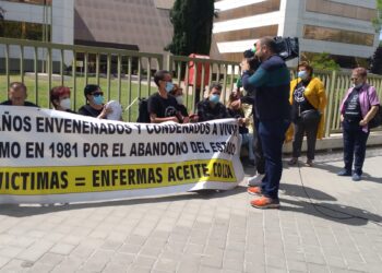 Víctimas de la Colza llevan sus reclamaciones históricas al Imserso y a la Dirección General de la Discapacidad