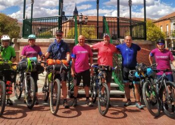 El club Salandar retoma la ruta Transmorucha para recorrer en bicis de montaña la distancia entre Aldeadávila y Peñaranda