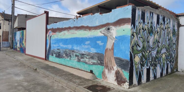 Rágama recupera su concurso de pintura mural y pide a los vecinos que cedan sus muros para crear las obras