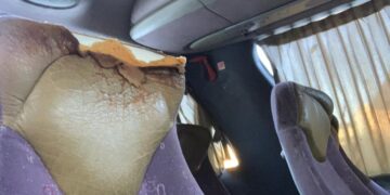 Quejas de los usuarios de la línea de bus entre Peñaranda y Salamanca por el estado de algunos vehículos