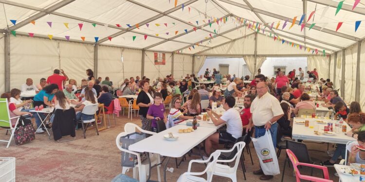 El Campo de Peñaranda despide sus fiestas con juegos tradicionales y baile con la charanga Dale Kaña 2.0