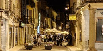 El PP de Peñaranda pide una reunión para estudiar la ordenanza de terrazas a raíz de las últimas quejas de los hosteleros