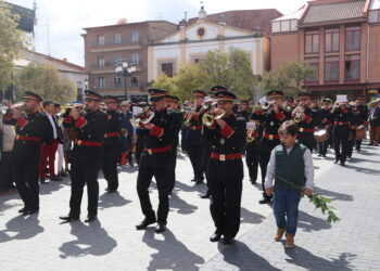 El Ayuntamiento de Peñaranda recibe solamente dos ofertas de empresas interesadas en pintar la plaza Nueva