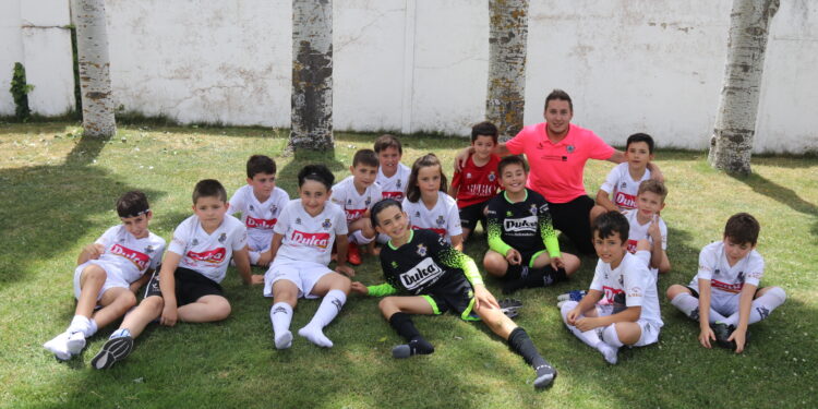 Peñaranda reúne a las promesas del fútbol en un animado y concurrido torneo con una decena de clubes