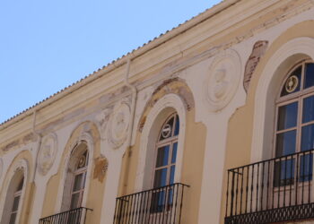 Peñaranda saca a concurso las obras para rehabilitar la fachada del centenario teatro Calderón por un importe de 75.669 euros