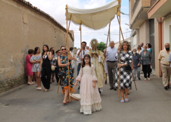 El Campo de Peñaranda celebra el día grande de sus fiestas con una solemne procesión del Corpus