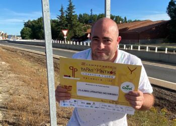 La mejor tapa innovadora de Castilla y León tiene nombre propio: el del peñarandino Helio Flores