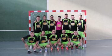 Paradinas Futsal-bar Quinto celebra el Día del Club con un gran apoyo popular y todo el ánimo de cara a la siguiente temporada