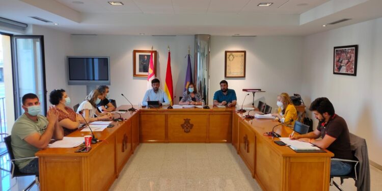 El PP de Peñaranda critica en el pleno el pago de 3.630 euros en el patrocinio a un medio de comunicación y pregunta por su utilidad