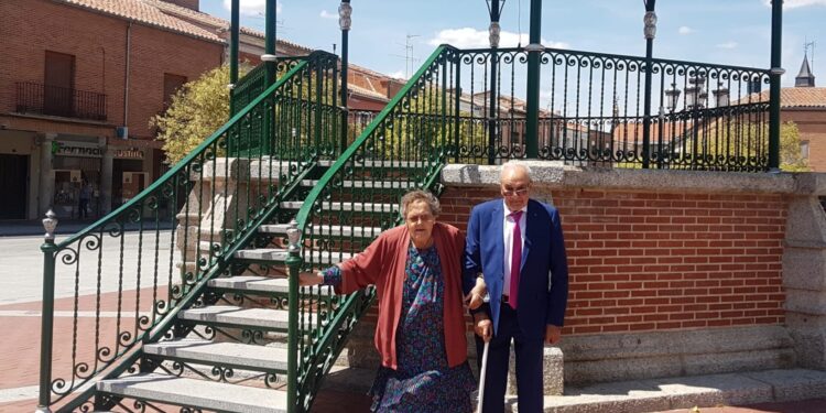 Raimunda y Valentín: la historia de amor que comenzó en el templete de Peñaranda hace 70 años