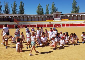 El encierro de San Fermín vuelve al coso de La Florida, en Peñaranda, con los campamentos urbanos del CID
