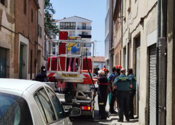 Bomberos, Policía Local y Guardia Civil intervienen ante la aparición de un varón de 63 años fallecido en Peñaranda