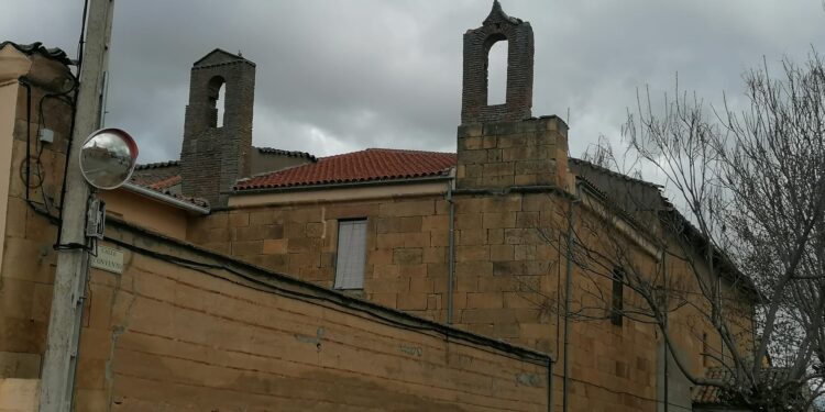 A la venta en Villoruela un monasterio con cinco siglos de historia: ¿condenado a la ruina o salvado con un nuevo uso?