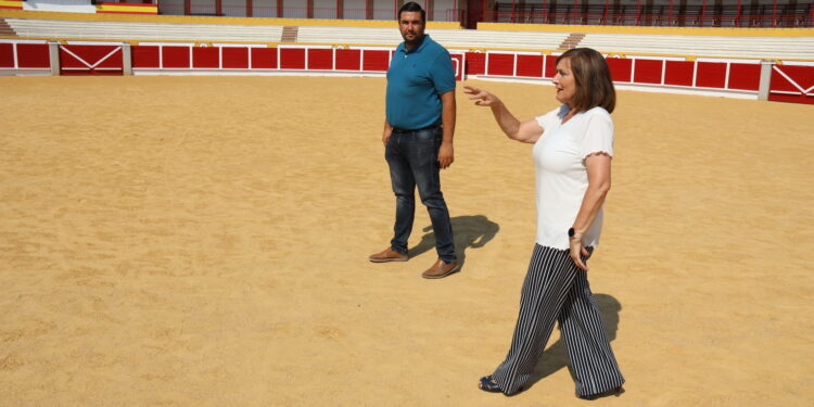 El coso centenario de La Florida, en Peñaranda, luce su renovada imagen para los festejos taurinos del mes de agosto