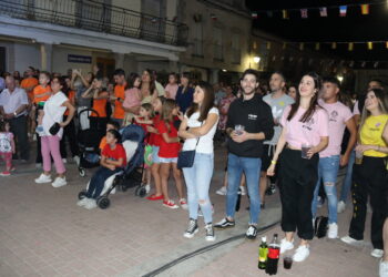 Santiago de la Puebla vive su arranque festivo con el pregón del doctor Alfonso Sánchez y la proclamación de la corte de honor