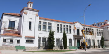 La Junta destina 100.000 euros a obras de mejora en la cubierta del IES Germán Sánchez Ruipérez, de Peñaranda