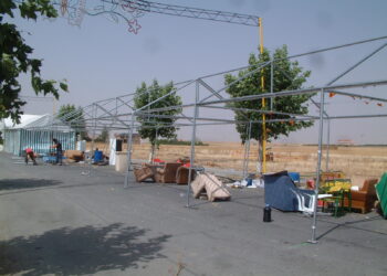 Las carpas para las peñas en las fiestas de Peñaranda: bajo disponibilidad y con precios que van de los 250 a los 750 euros