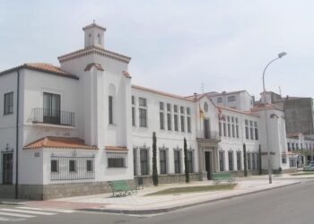 La Junta declara al instituto de Peñaranda como «Centro de Enseñanza Histórico de Castilla y León»