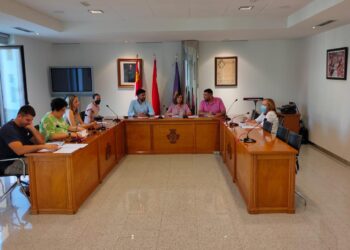 La alcaldesa de Peñaranda defiende como una inversión los 450.000 euros para festejos y el PP lo califica de «derroche»