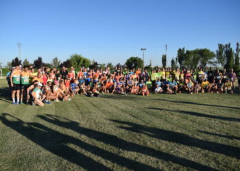 Alberto Marcos y Verónica Sánchez ganan la carrera popular de Villoruela que vuelve tras el paréntesis covid con su XIV edición